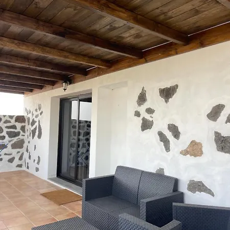 La Higuera Apartment *